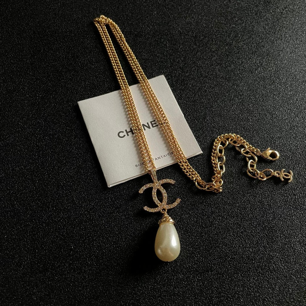 Double-C Emblem Pearl-Detail Pendant Necklace – Pearl Detail – Design 131 detail view