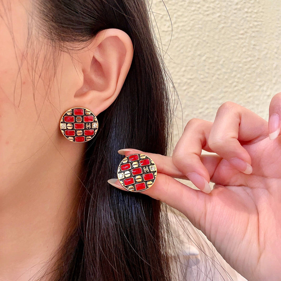 Double-C Emblem Stud Earrings in Polished Metal-Tone – Design 455 main product view