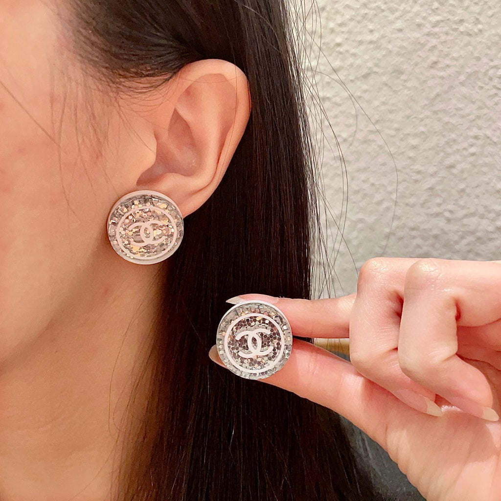 Double-C Emblem Stud Earrings in Polished Metal-Tone – Design 181 main product view
