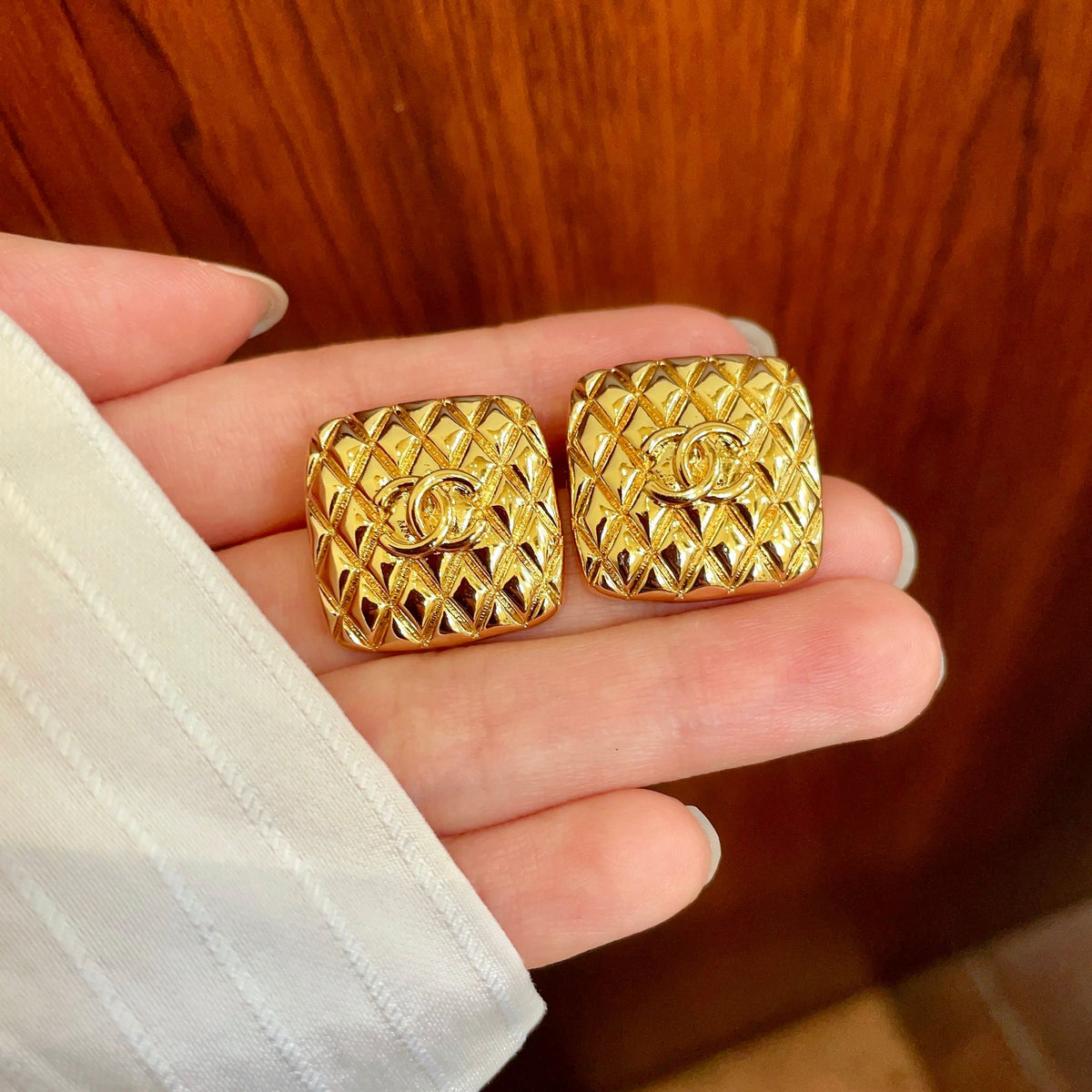 Double-C Emblem Stud Earrings in Polished Metal-Tone – Design 398 side detail