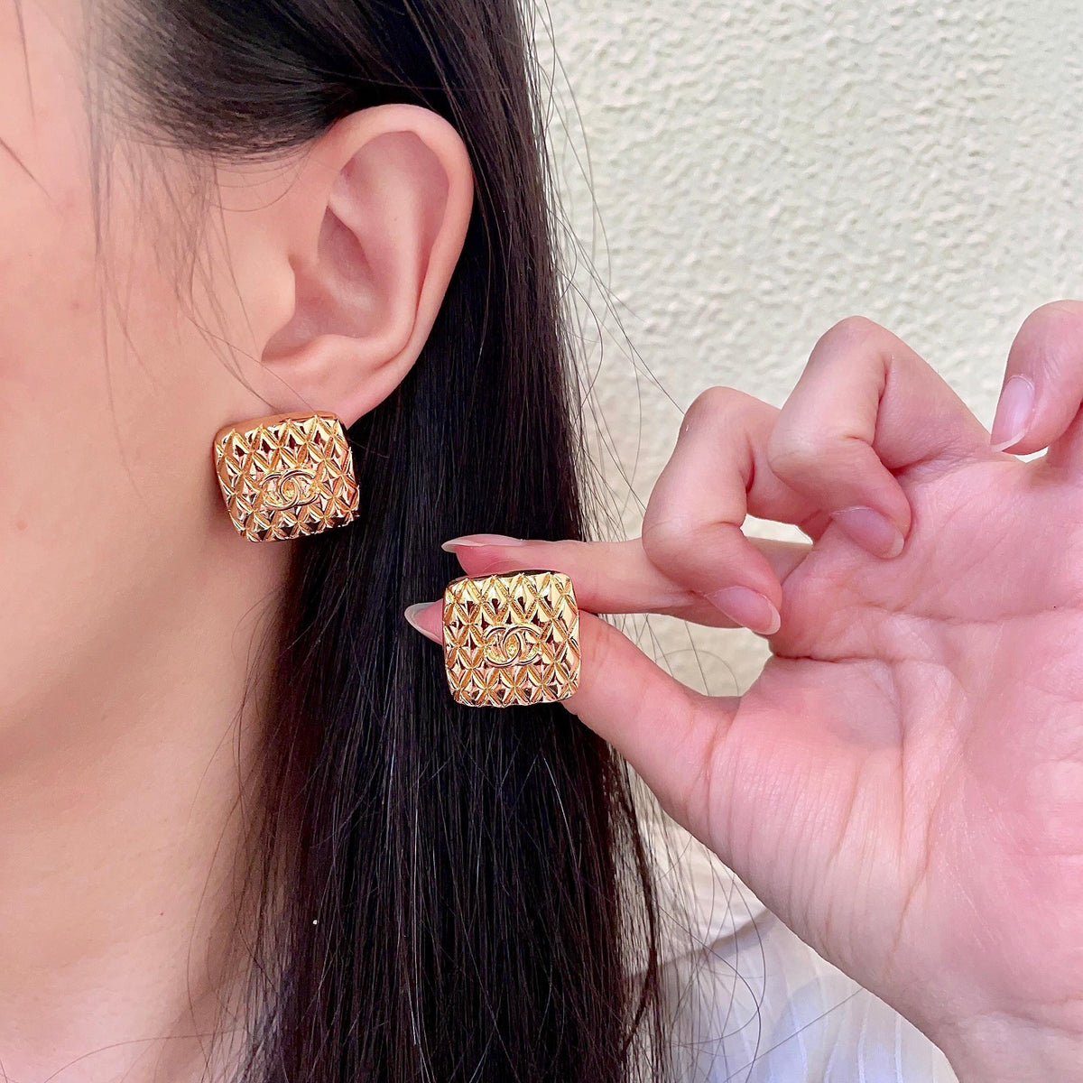 Double-C Emblem Stud Earrings in Polished Metal-Tone – Design 426 main product view