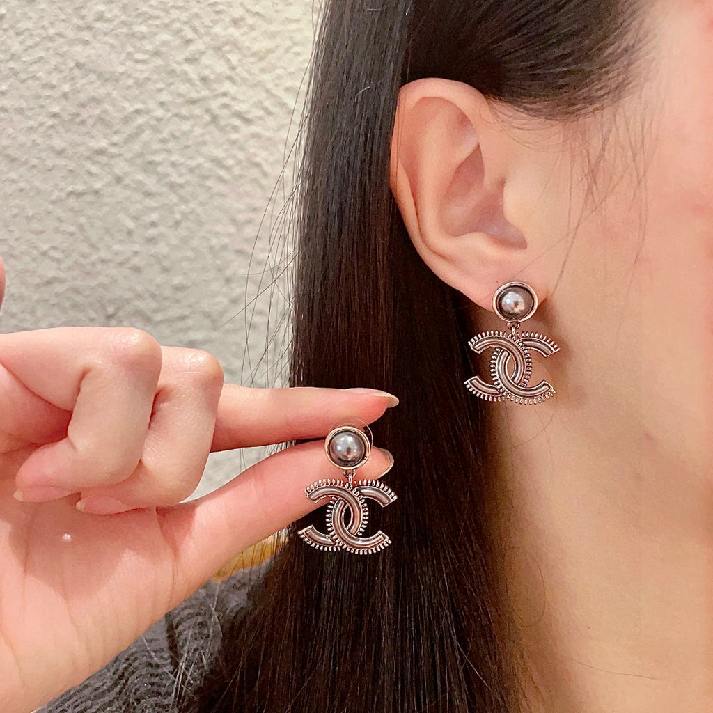 Double-C Emblem Pearl-Detail Statement Earrings – Pearl Detail – Design 013 main product view