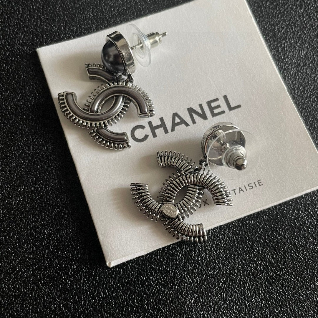 Double-C Emblem Pearl-Detail Statement Earrings – Pearl Detail – Design 013 main product view
