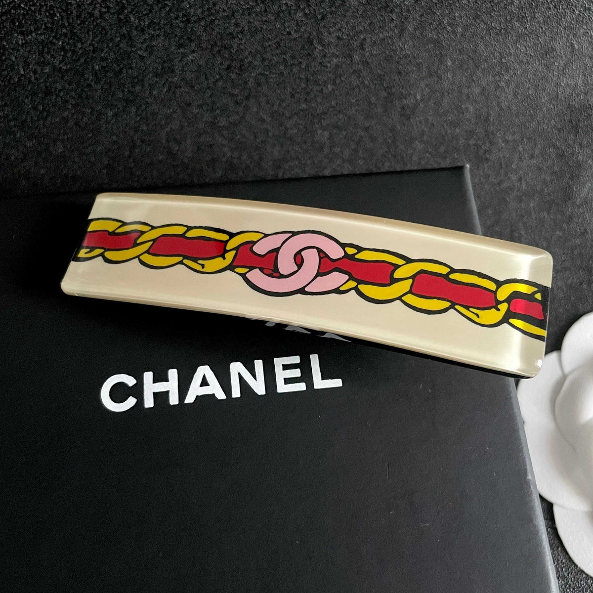 Double-C Emblem Hair Clip – Design 011 detail view