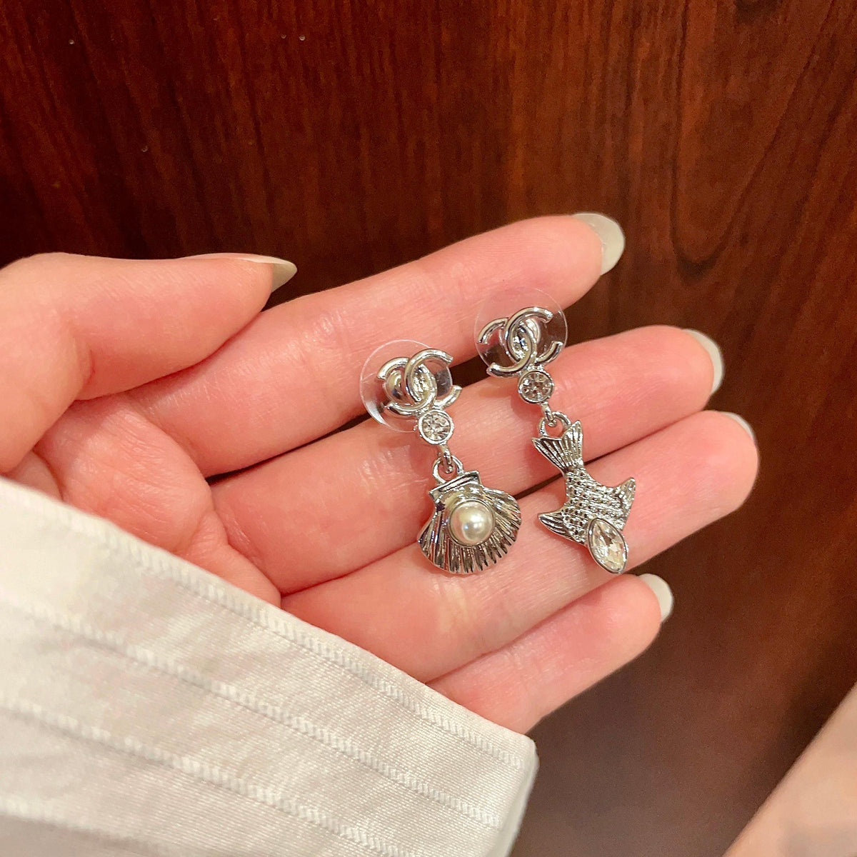 Double-C Emblem Statement Earrings in Polished Metal-Tone – Design 022 side detail