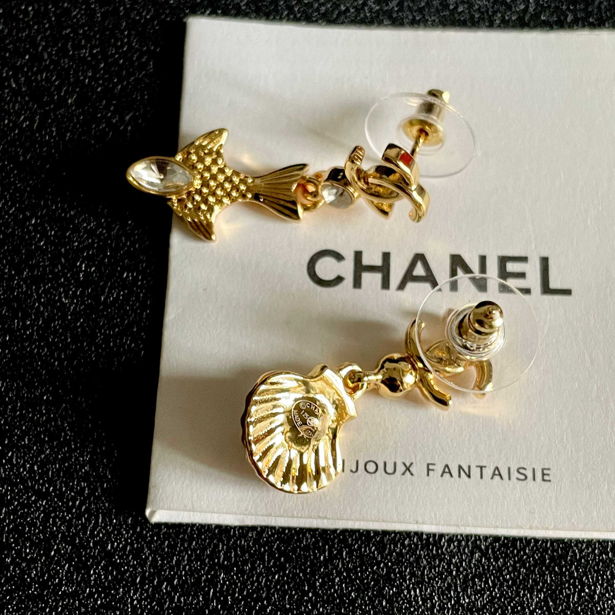 Double-C Emblem Statement Earrings in Polished Metal-Tone – Design 021 main product view