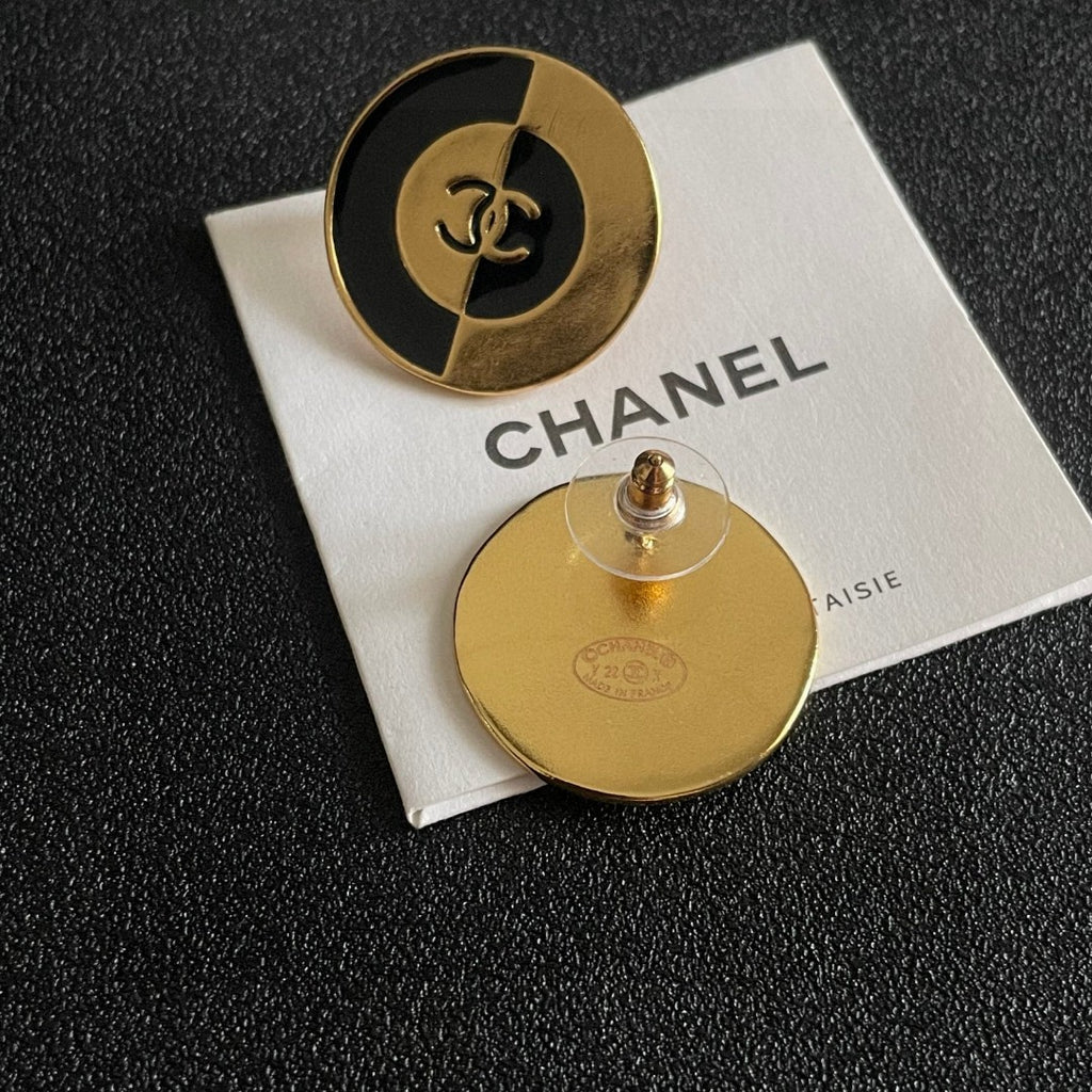 Double-C Emblem Stud Earrings in Polished Metal-Tone – Design 369 main product view