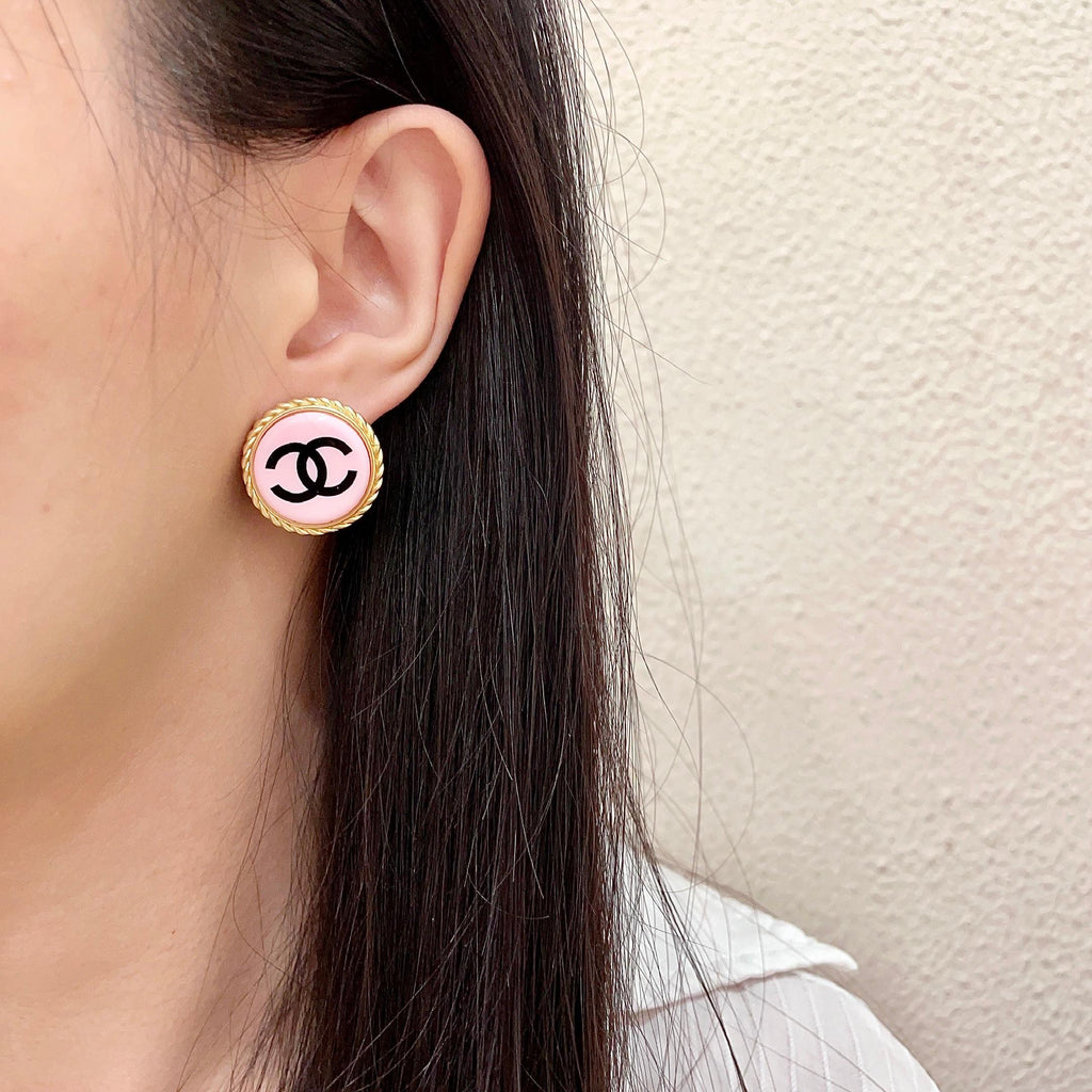 Double-C Emblem Stud Earrings in Polished Metal-Tone – Design 215 detail view