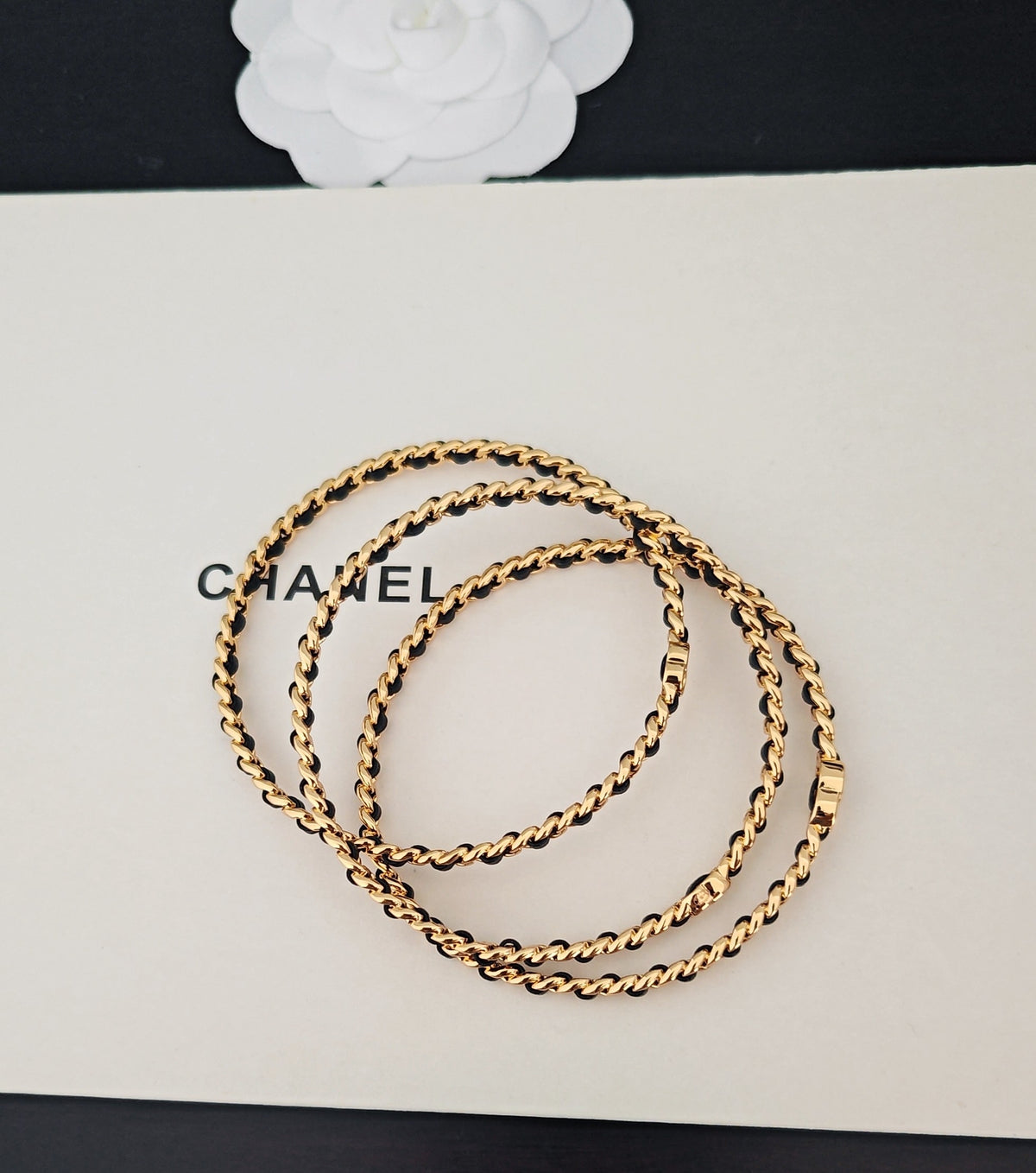 Signature Emblem Bangle in Gold-Tone – Black Detail – Design 006 detail view