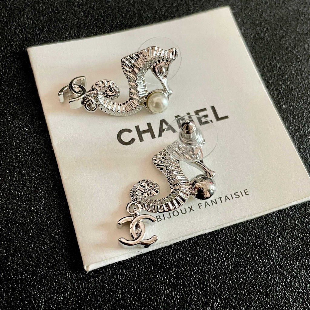 Double-C Emblem Pearl-Detail Statement Earrings – Pearl Detail – Design 017 main product view