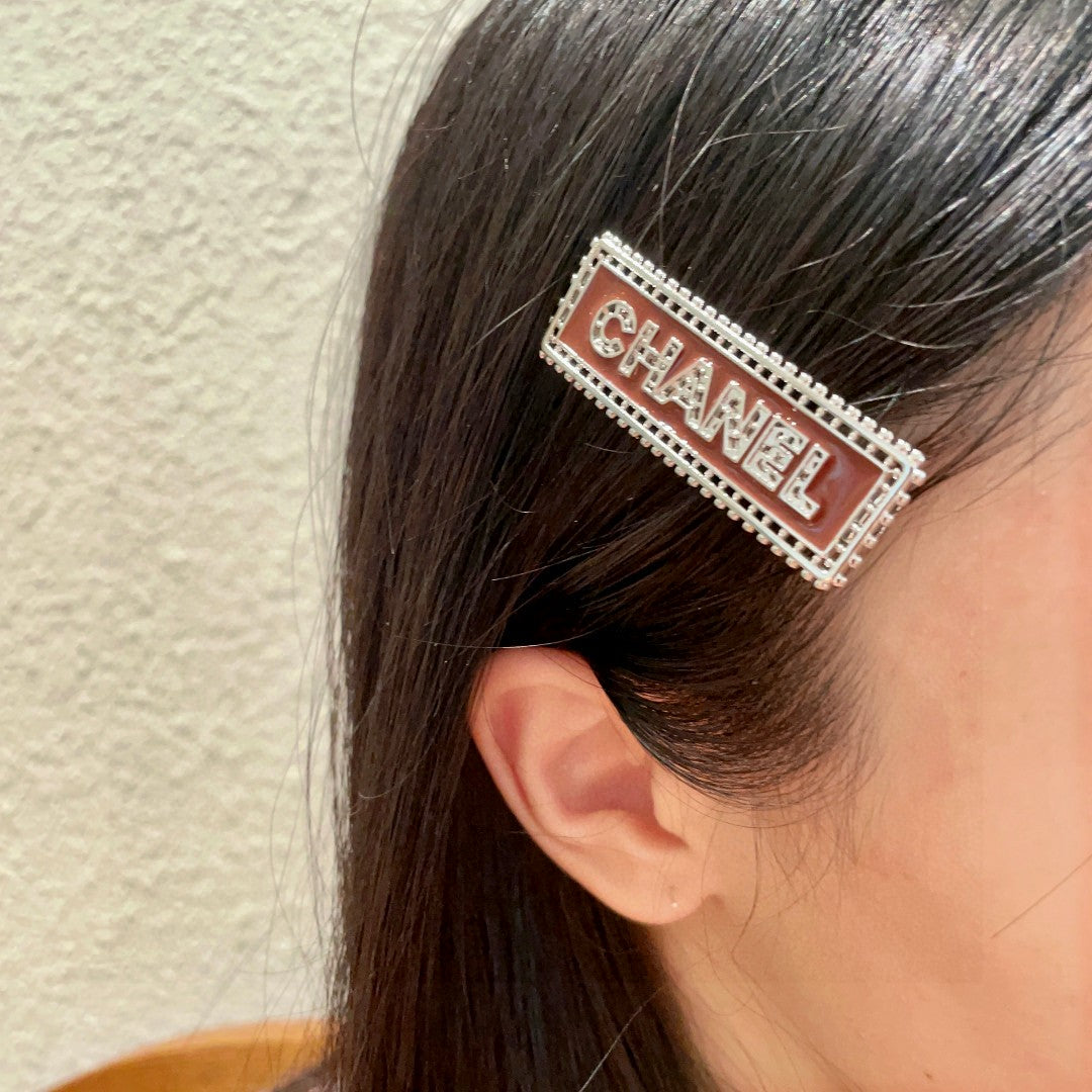 Letter Hair Clip – Design 007 main product view