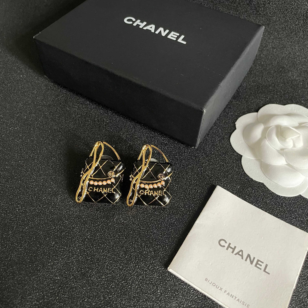 Double-C Emblem Stud Earrings in Polished Metal-Tone – Design 337 close-up detail