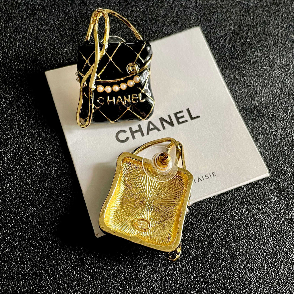 Double-C Emblem Stud Earrings in Polished Metal-Tone – Design 337 main product view