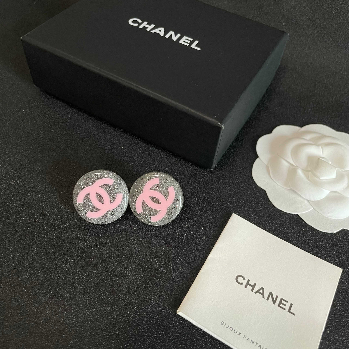Double-C Emblem Stud Earrings in Polished Metal-Tone – Design 368 close-up detail