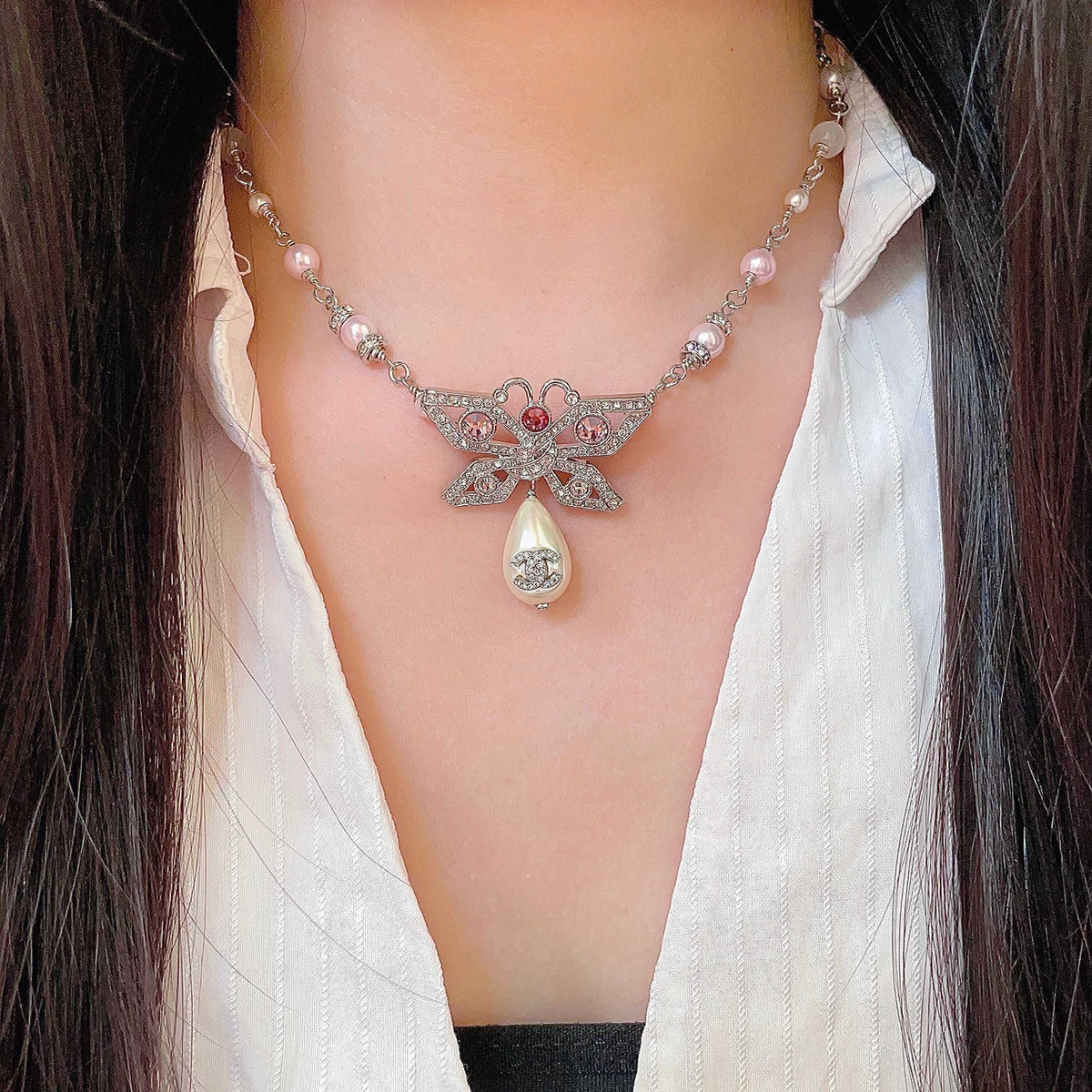 Double-C Emblem Pearl-Detail Pendant Necklace – Pearl Detail – Design 022 detail view