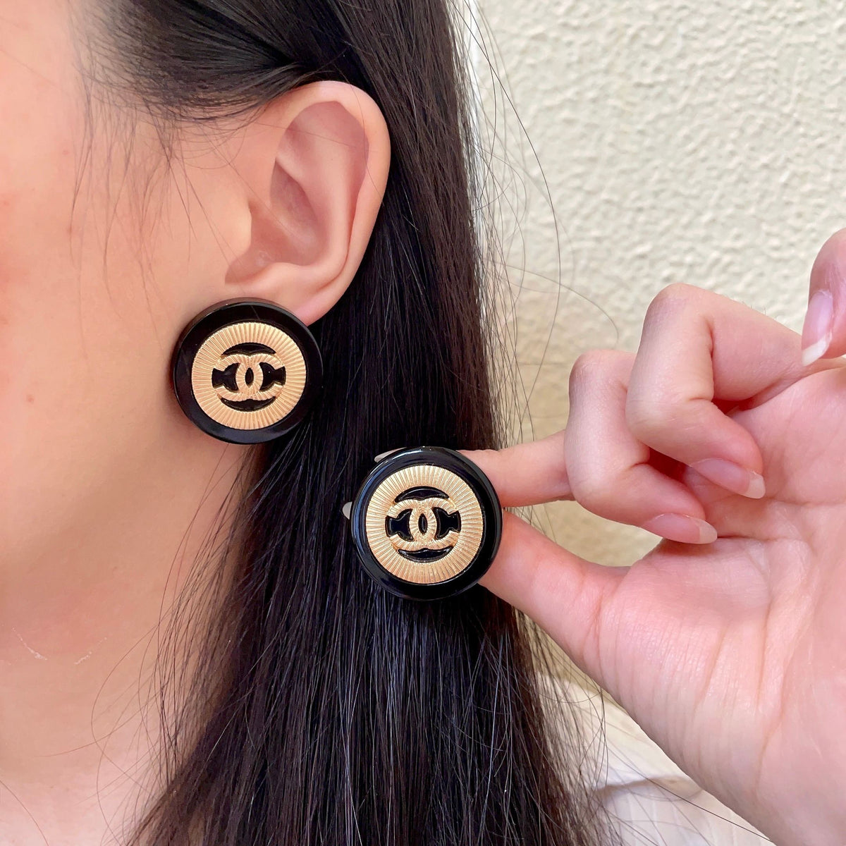 Double-C Emblem Stud Earrings in Polished Metal-Tone – Design 010 main product view