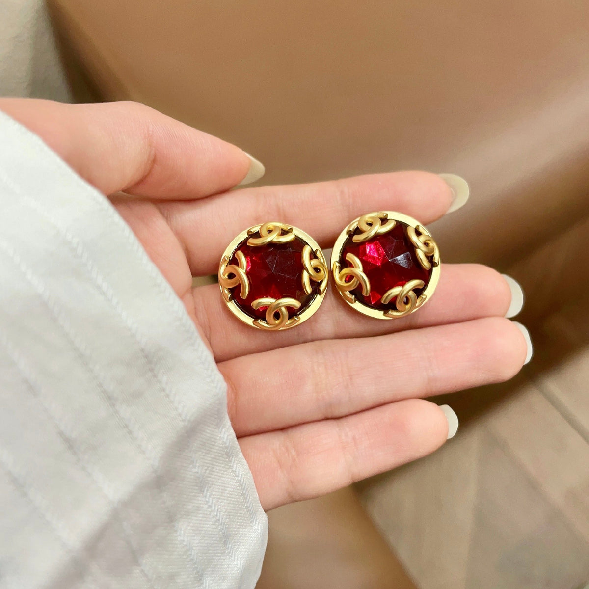 Double-C Emblem Stud Earrings in Polished Metal-Tone – Design 105 side detail