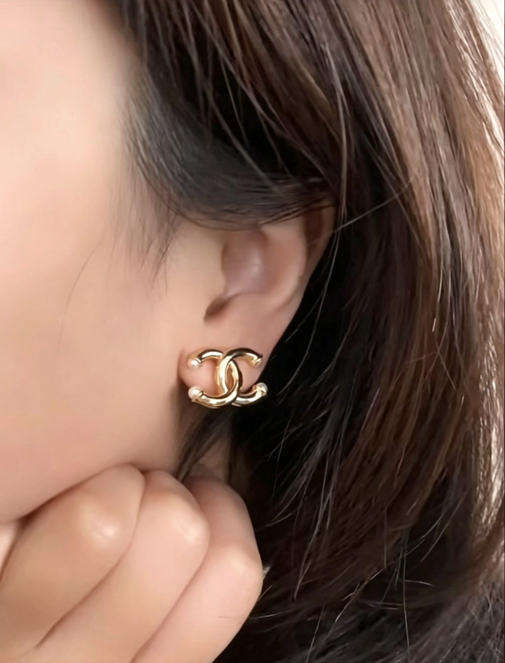 Double-C Emblem Pearl-Detail Stud Earrings – Pearl Detail – Design 014 detail view