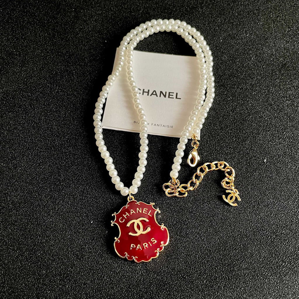 Double-C Emblem Pearl-Detail Pendant Necklace – Pearl Detail – Design 032 detail view