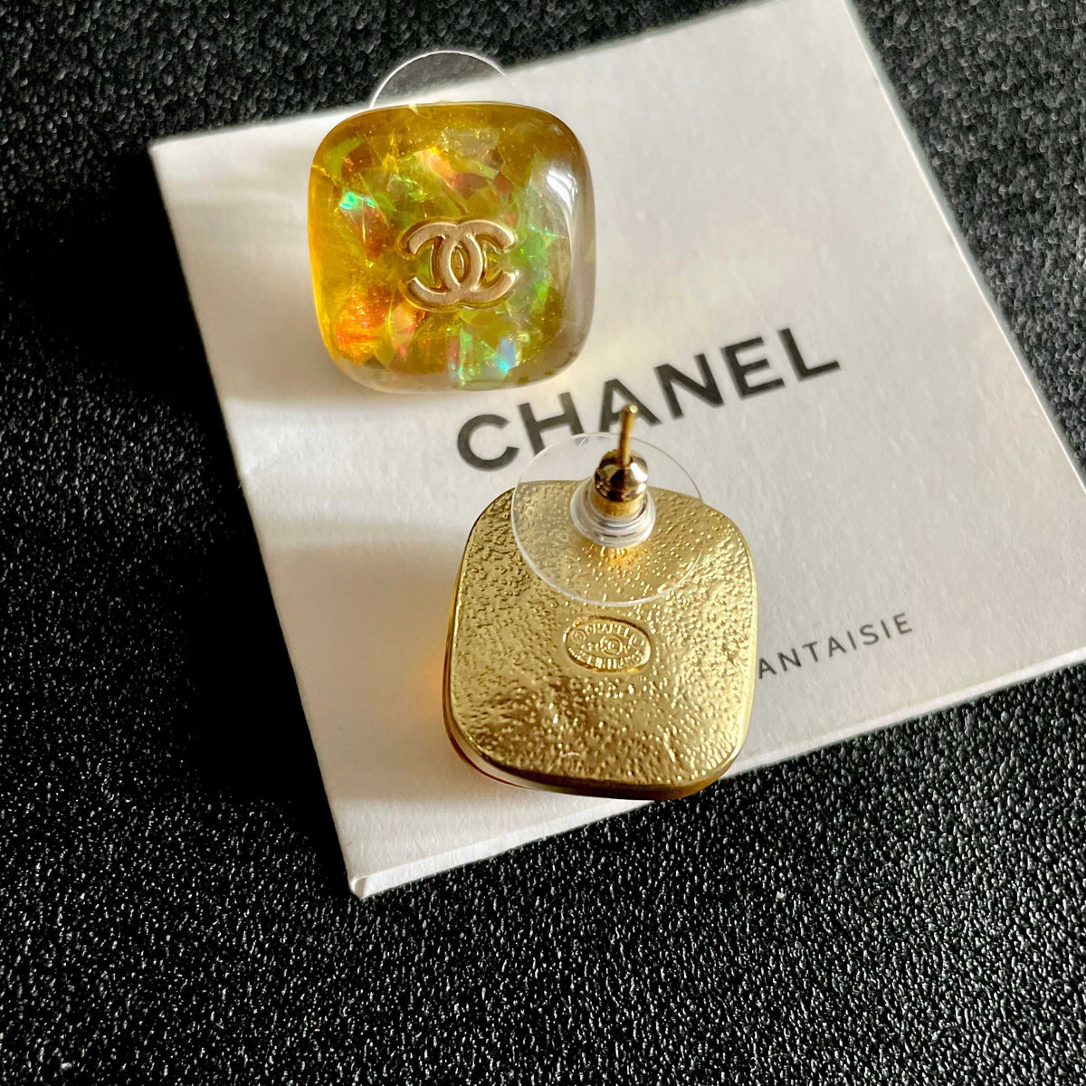 Double-C Emblem Stud Earrings in Polished Metal-Tone – Design 118 main product view
