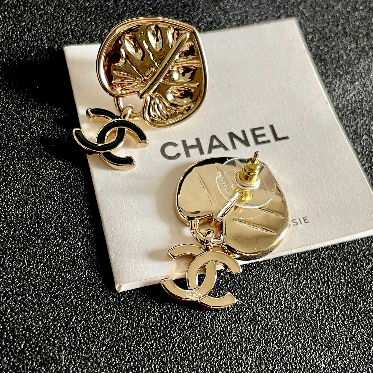 Double-C Emblem Statement Earrings in Polished Metal-Tone – Design 014 main product view