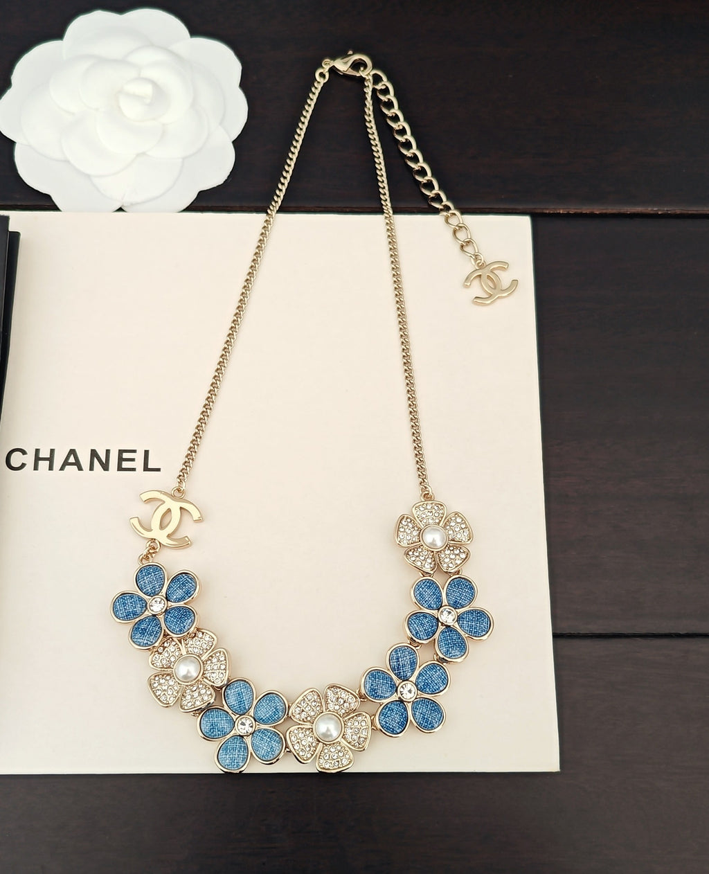 Floral Pendant Necklace in Gold-Tone – Blue Detail – Design 003 front product view