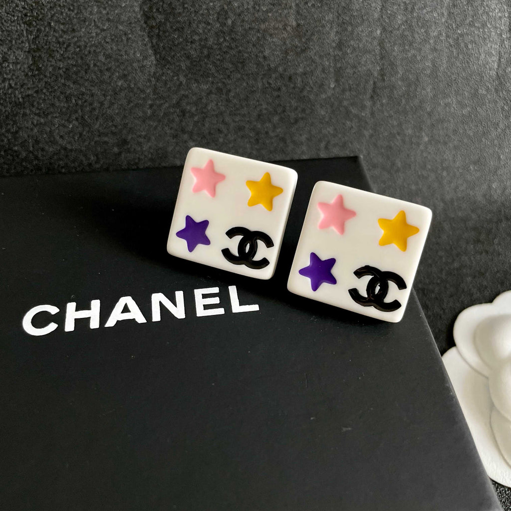 Double-C Emblem Stud Earrings in Polished Metal-Tone – Star Detail – Design 009 detail view