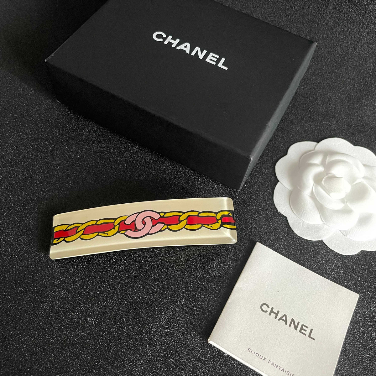 Double-C Emblem Hair Clip – Design 011 close-up detail
