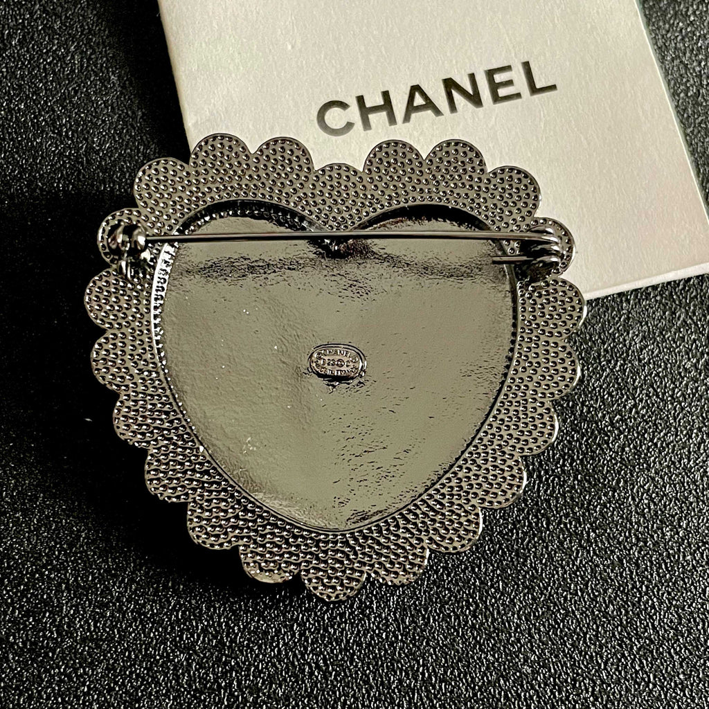 Double-C Emblem Brooch in Polished Metal-Tone – Pearl Detail – Design 006 main product view
