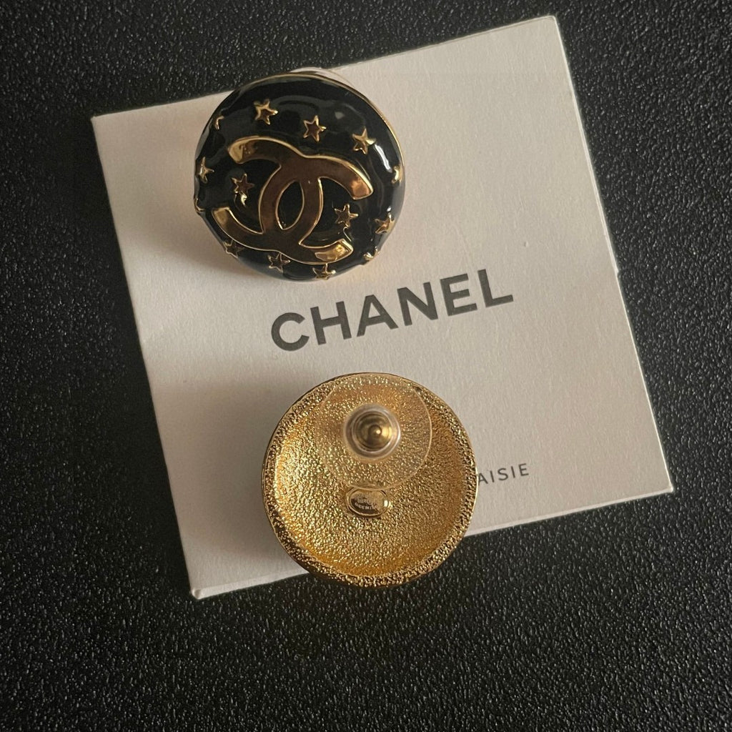 Double-C Emblem Stud Earrings in Polished Metal-Tone – Star Detail – Design 018 main product view