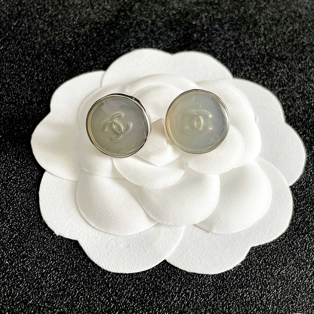 Double-C Emblem Stud Earrings in Polished Metal-Tone – Design 275 front product view