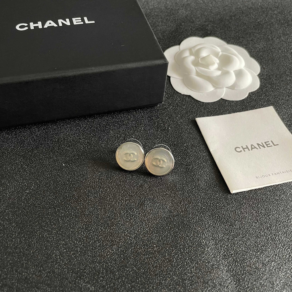 Double-C Emblem Stud Earrings in Polished Metal-Tone – Design 275 styled product view