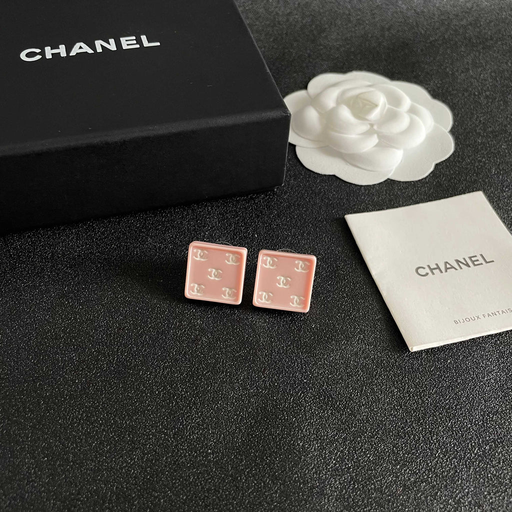 Double-C Emblem Stud Earrings in Polished Metal-Tone – Design 273 styled product view