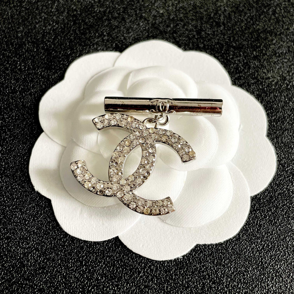 Signature Emblem Brooch in Polished Metal-Tone – Design 027 front product view