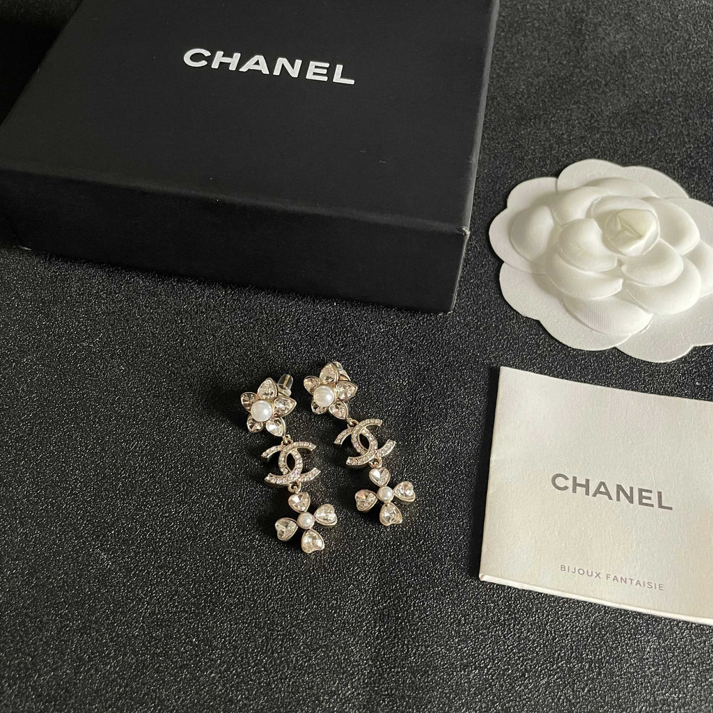 Signature Emblem Stud Earrings in Polished Metal-Tone – Design 047 close-up detail