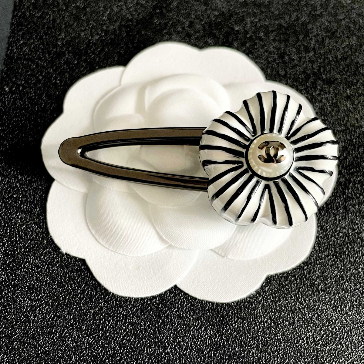 Camellia Hair Clip – Camellia Detail front product view