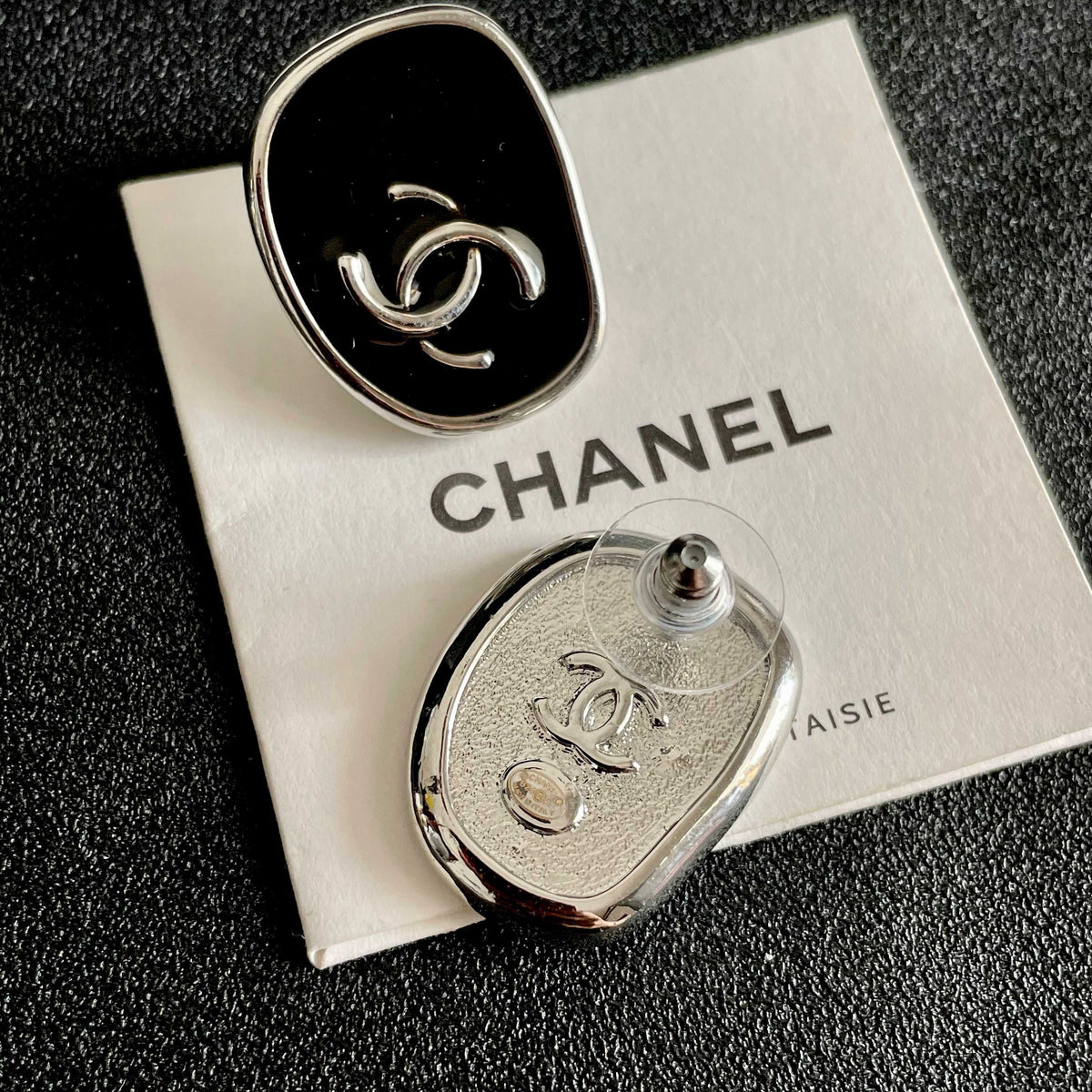 Double-C Emblem Stud Earrings in Polished Metal-Tone – Design 313 main product view