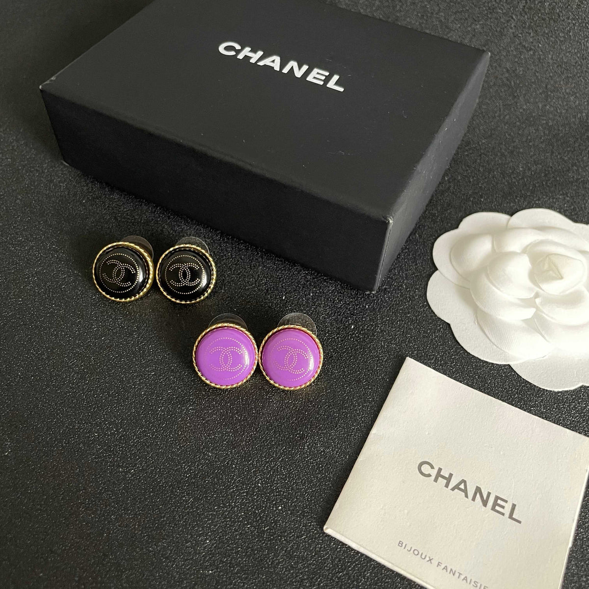 Double-C Emblem Stud Earrings in Polished Metal-Tone – Design 312 side detail