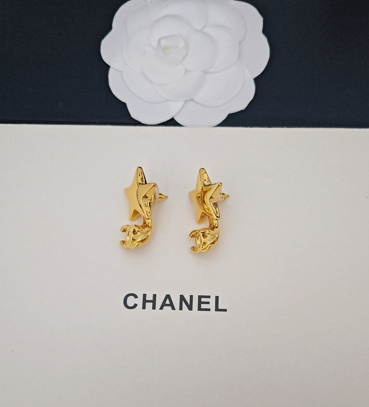 Signature Emblem Statement Earrings in Gold-Tone – Design 028 side detail