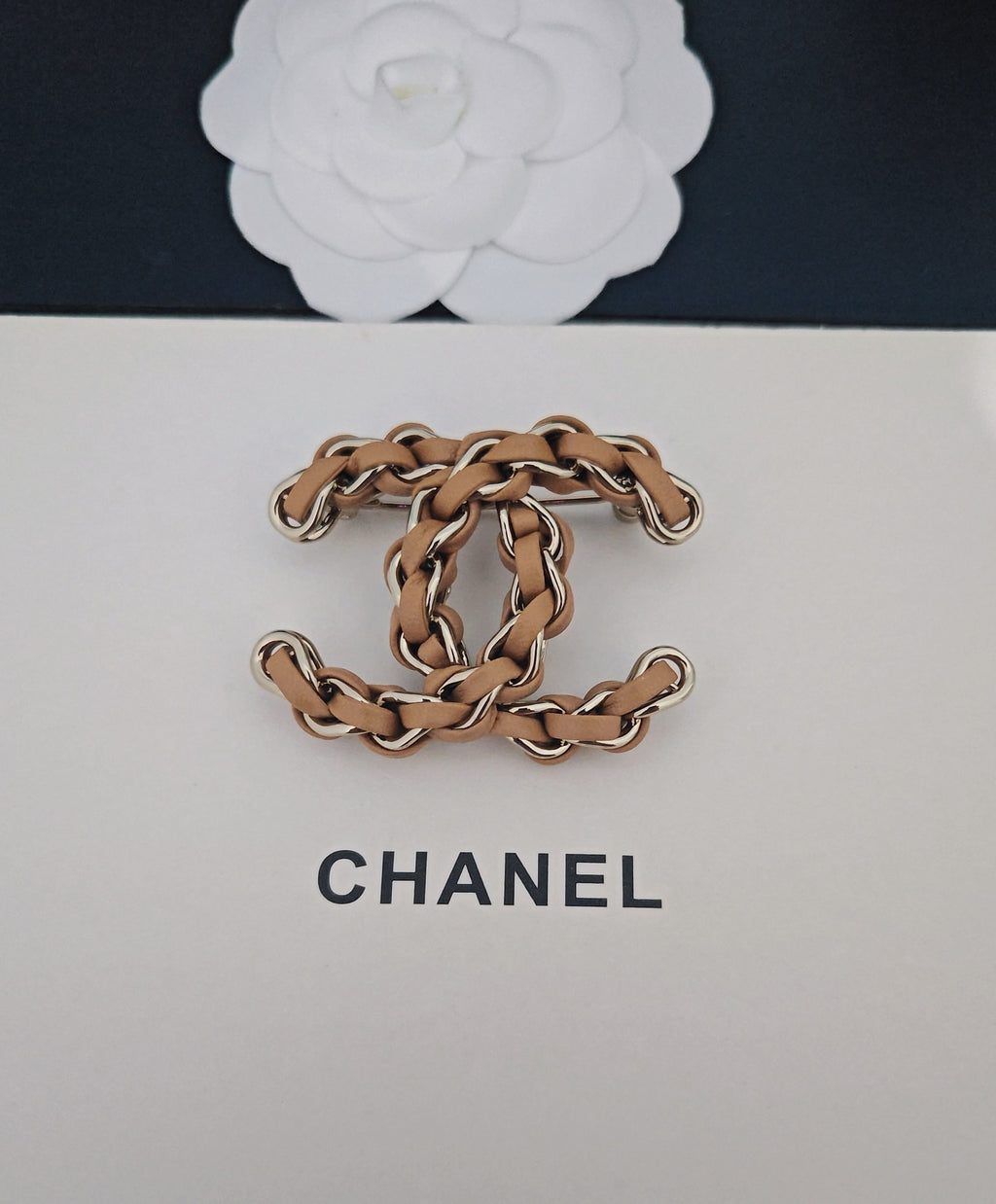 Signature Emblem Brooch in Gold-Tone – Design 011 detail view