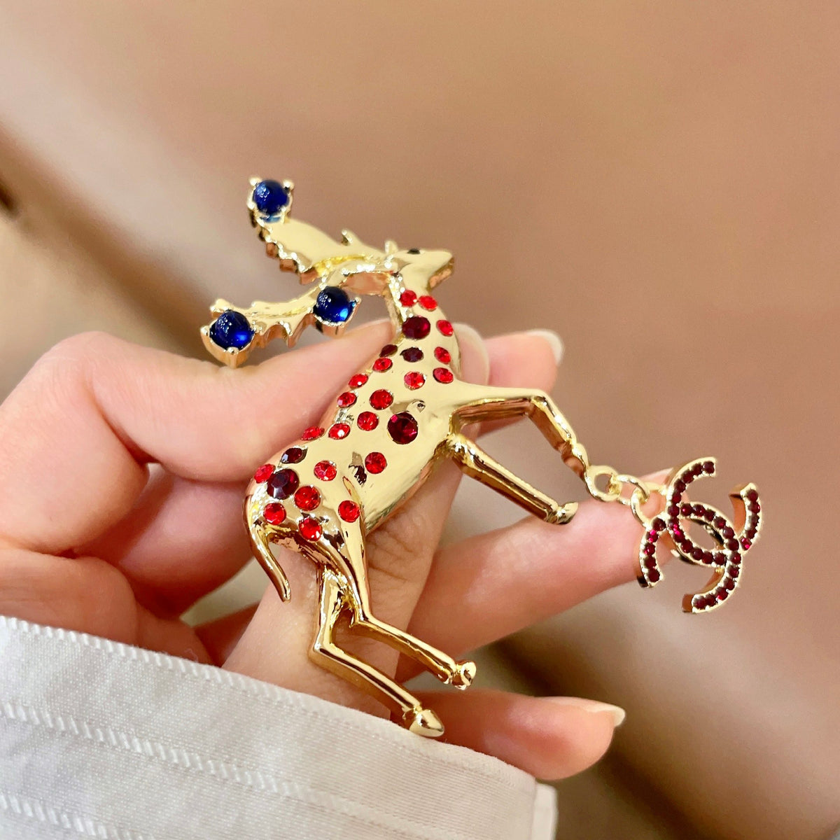 Signature Emblem Brooch in Polished Metal-Tone – Design 048 detail view