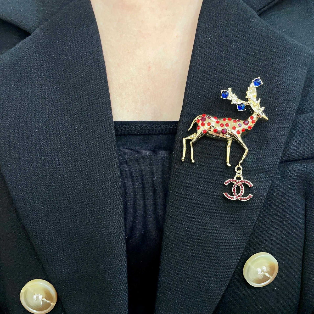 Signature Emblem Brooch in Polished Metal-Tone – Design 048 front product view