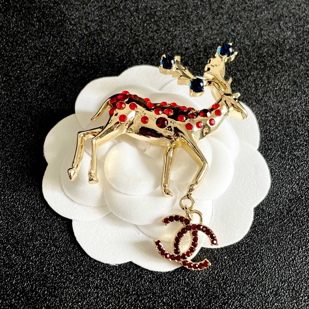 Signature Emblem Brooch in Polished Metal-Tone – Design 048 front product view