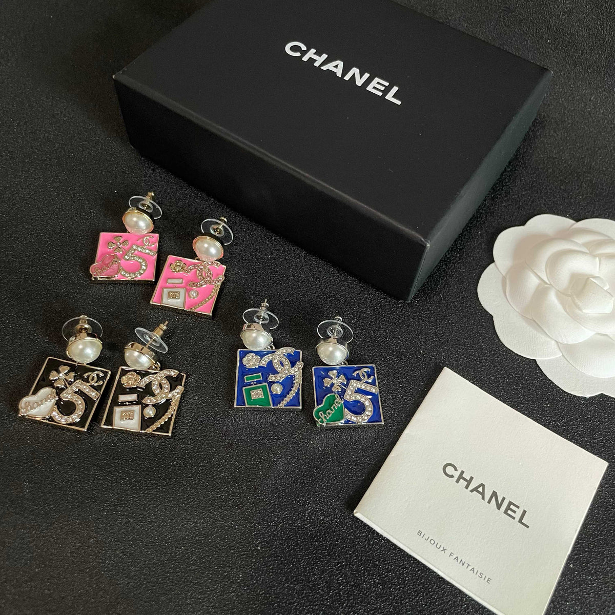 Double-C Emblem Statement Earrings in Polished Metal-Tone – Design 053 side detail