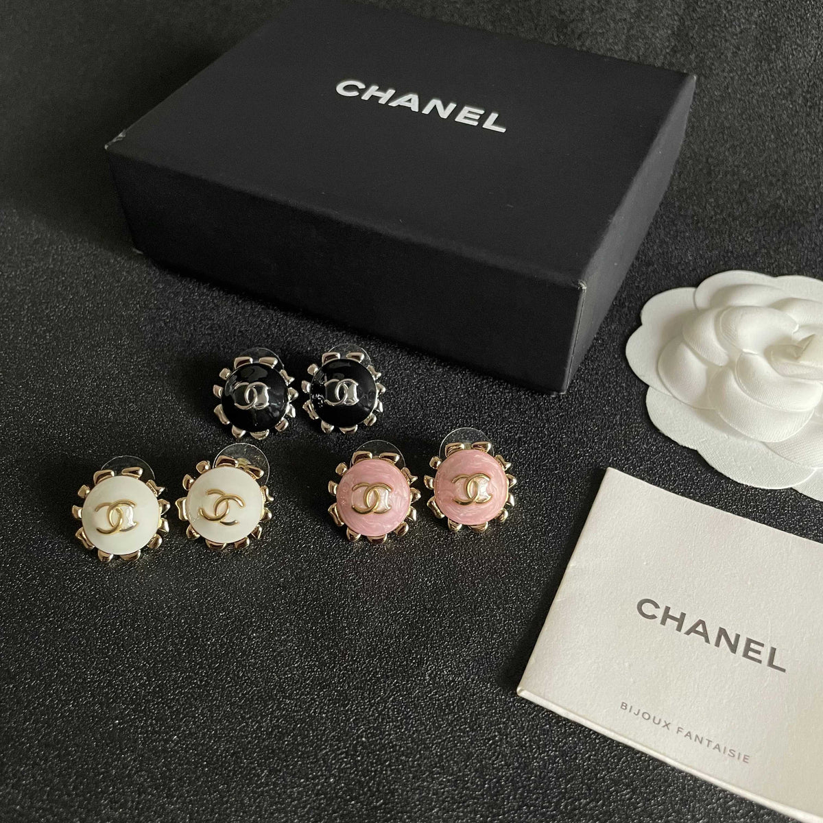 Double-C Emblem Stud Earrings in Polished Metal-Tone – Design 338 close-up detail