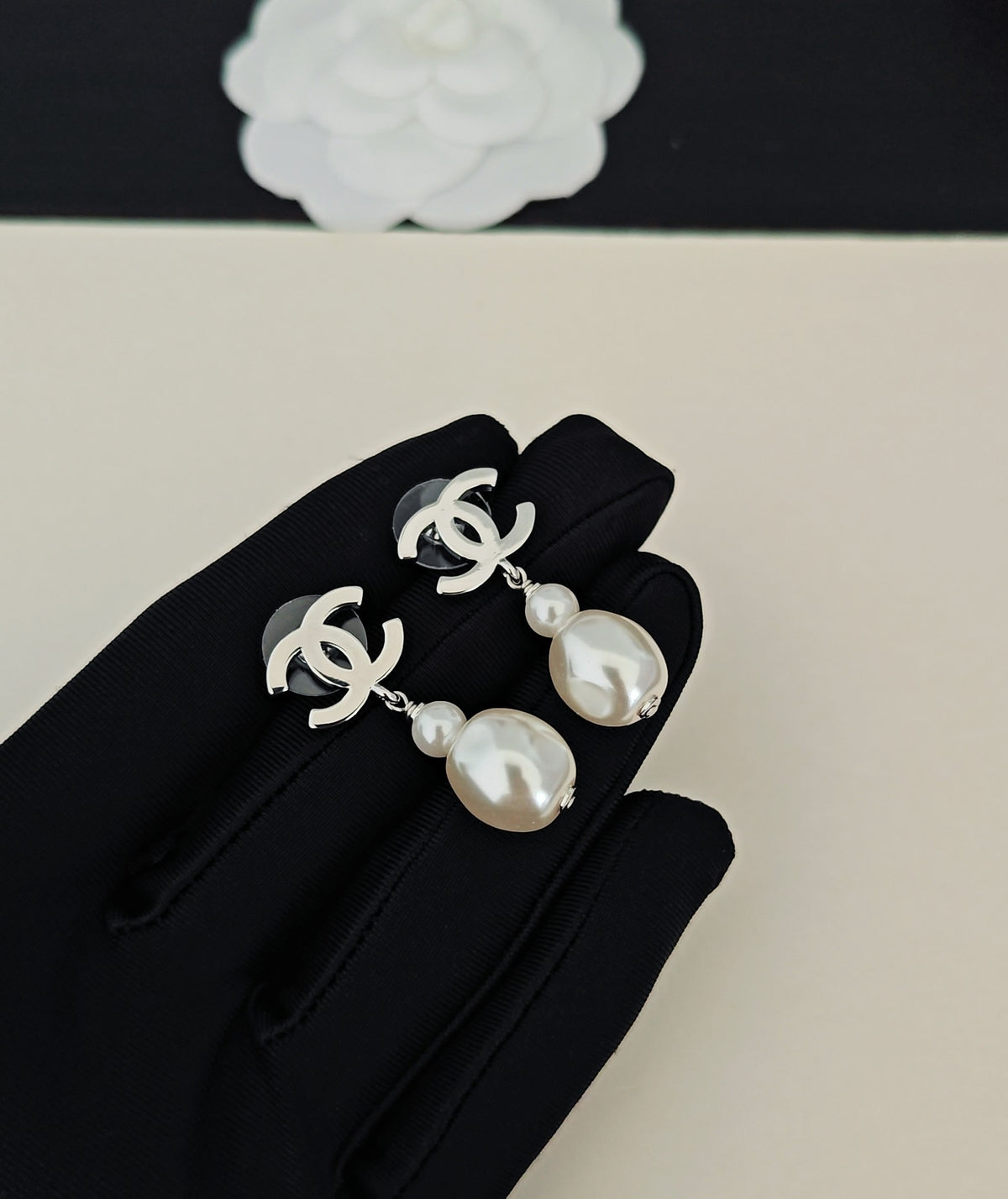 Pearl Pearl-Detail Statement Earrings – Pearl Detail – Design 013 detail view