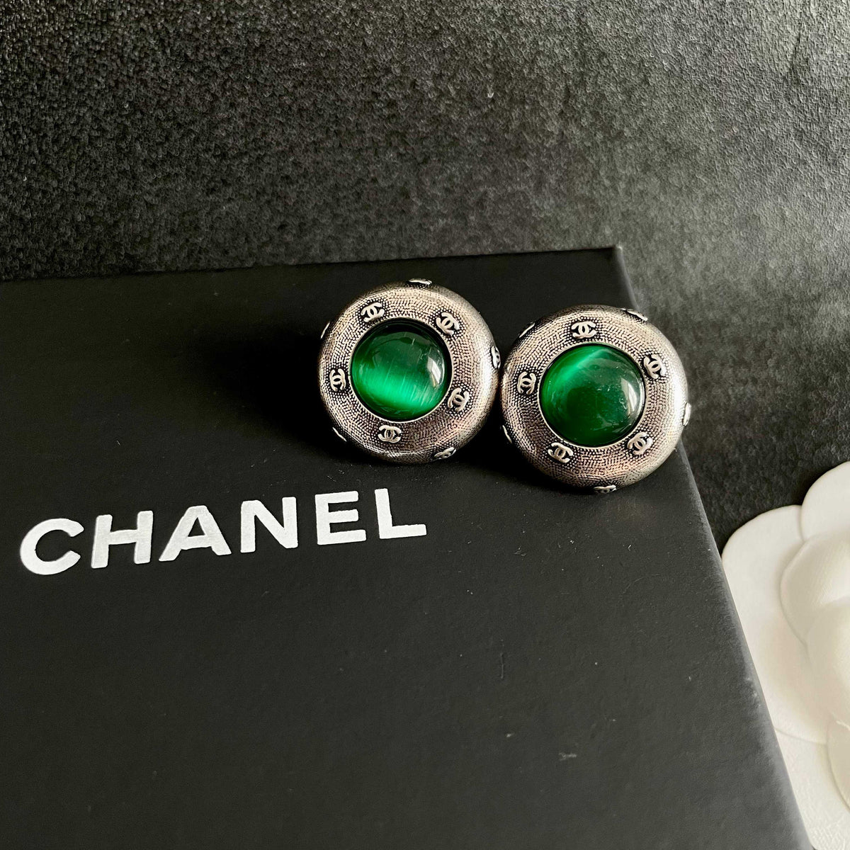 Double-C Emblem Stud Earrings in Polished Metal-Tone – Design 355 detail view