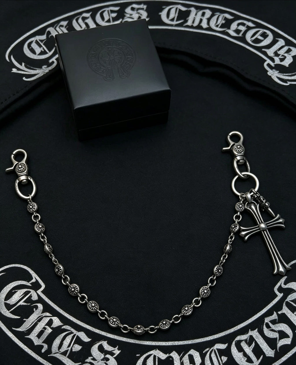 Cross Multi-Use Chain Accessory – Design 07 detail view