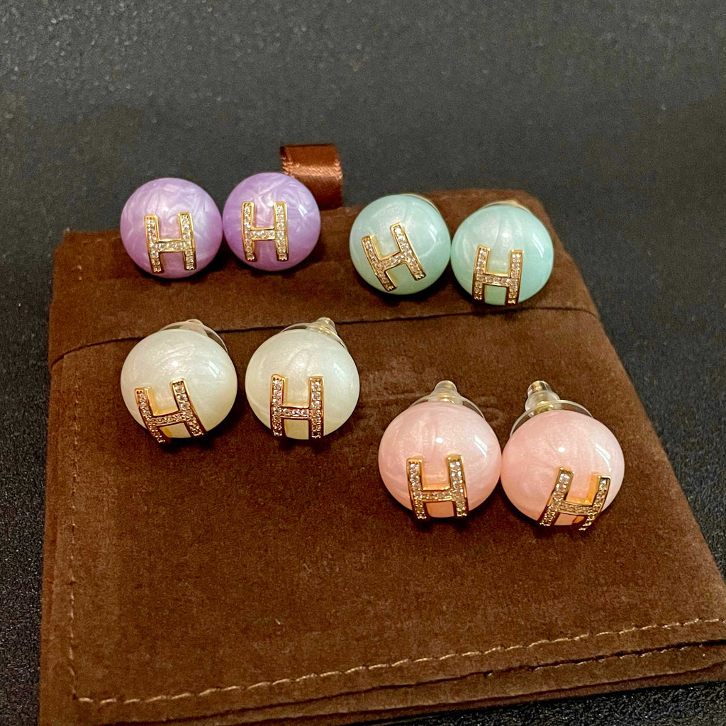 Horse Statement Earrings in Polished Metal-Tone – Design 001 detail view