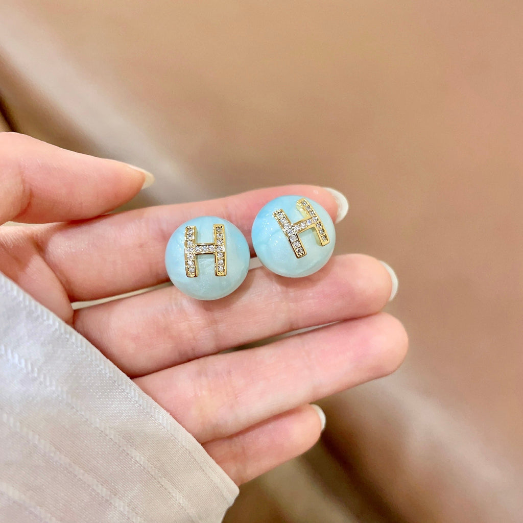 Horse Statement Earrings in Polished Metal-Tone – Design 001 side detail